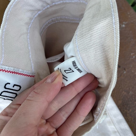 BDG cream high-waisted wide-leg jeans size 27 - Picture 6 of 7